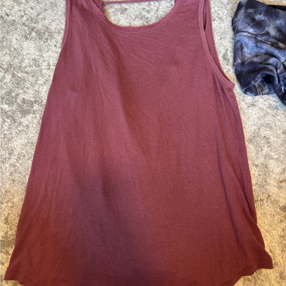 Women's Sleeveless Burgundy Top